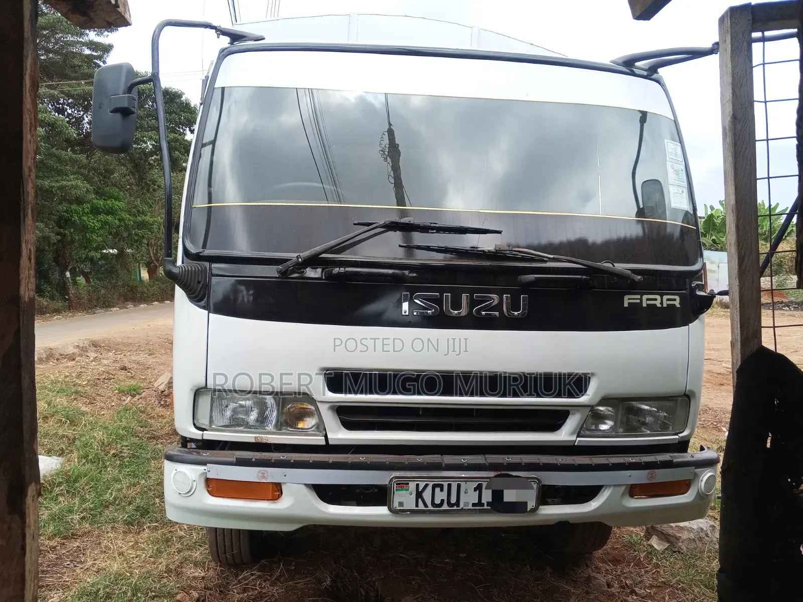 Isuzu FRR 33 2019 White