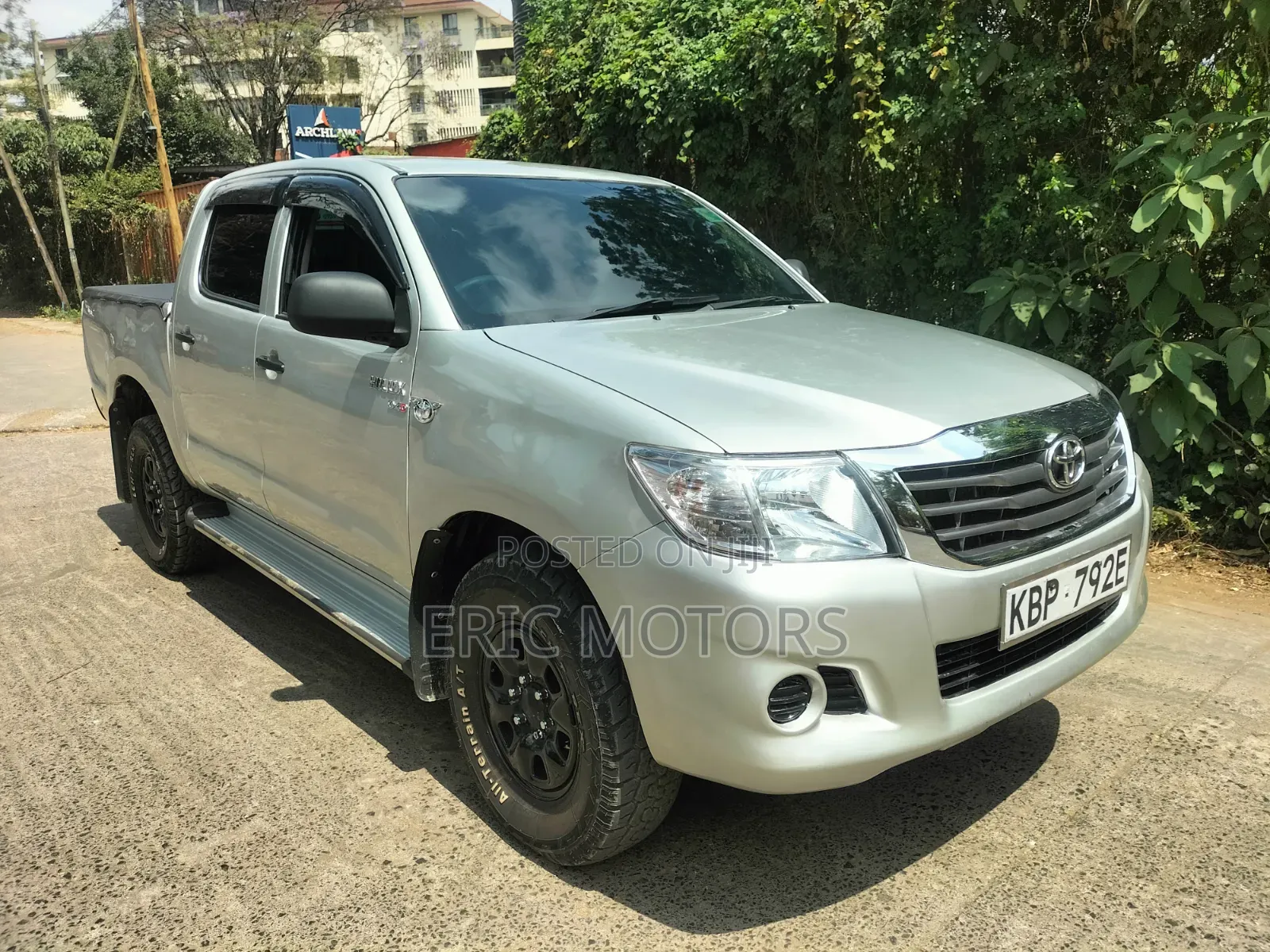 Toyota Hilux 2011 Silver