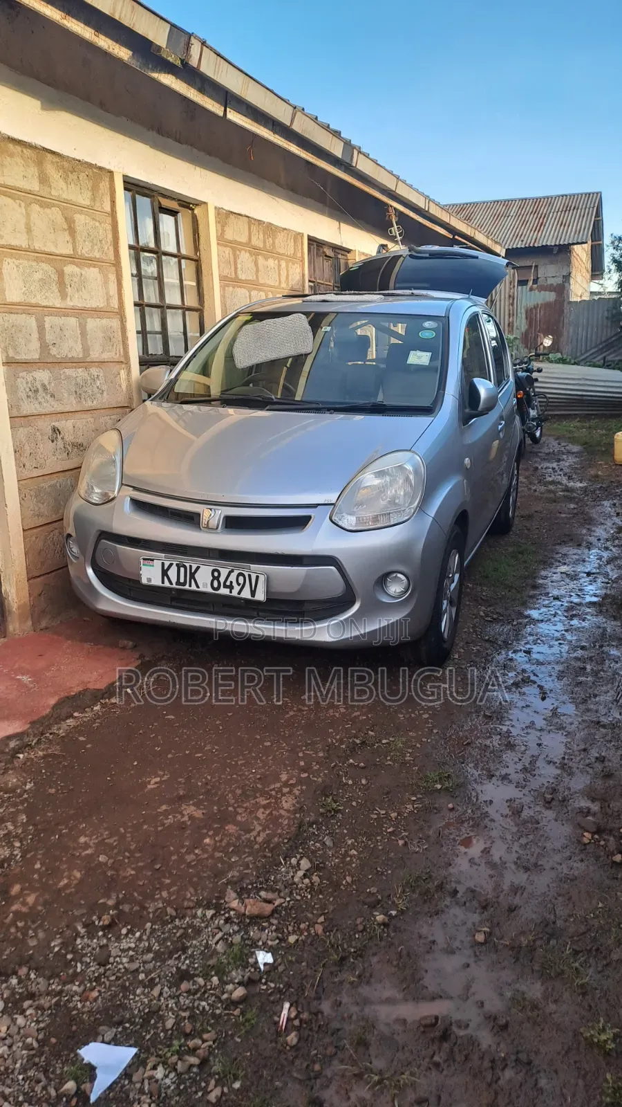 Toyota Passo 2015 Silver
