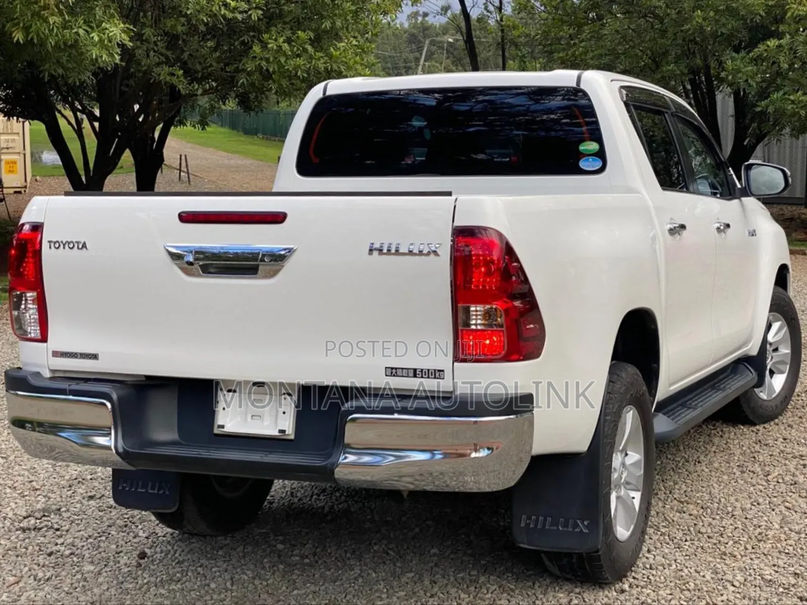 Toyota Hilux 2019 White