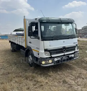 Mercedes-Benz Atego 2009 White