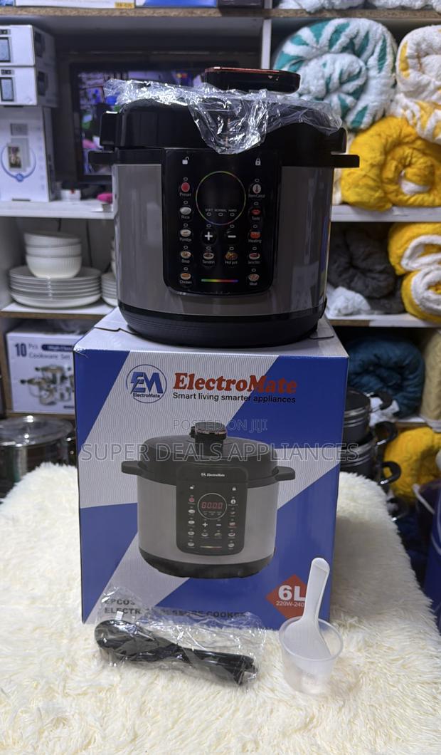 6 Litres Pressure Cooker