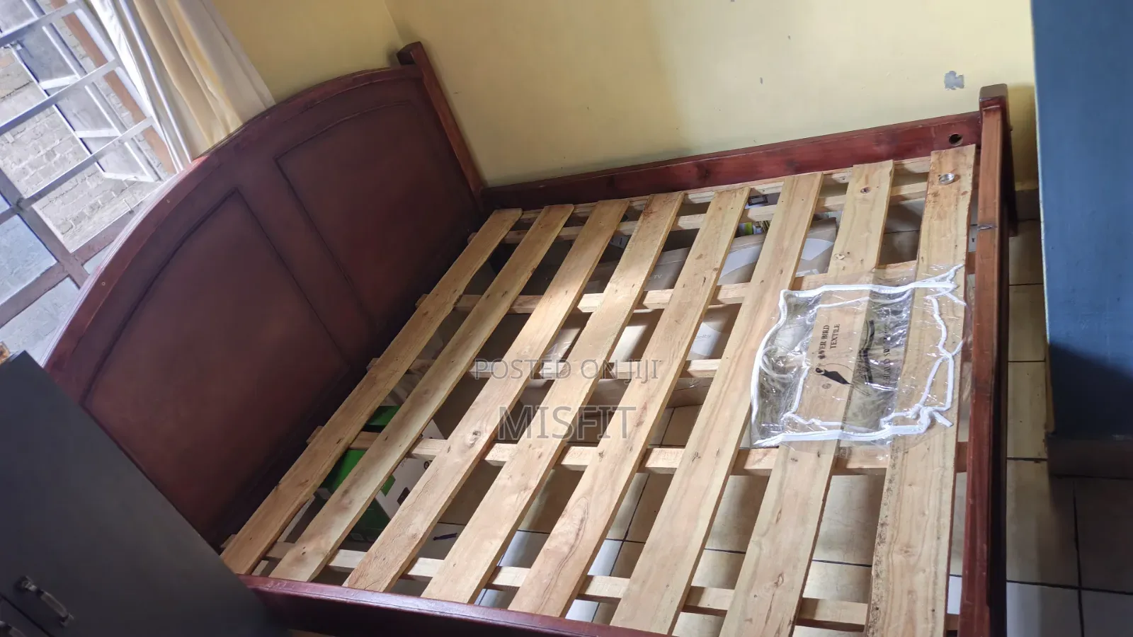 6*6 Hardwood Bed