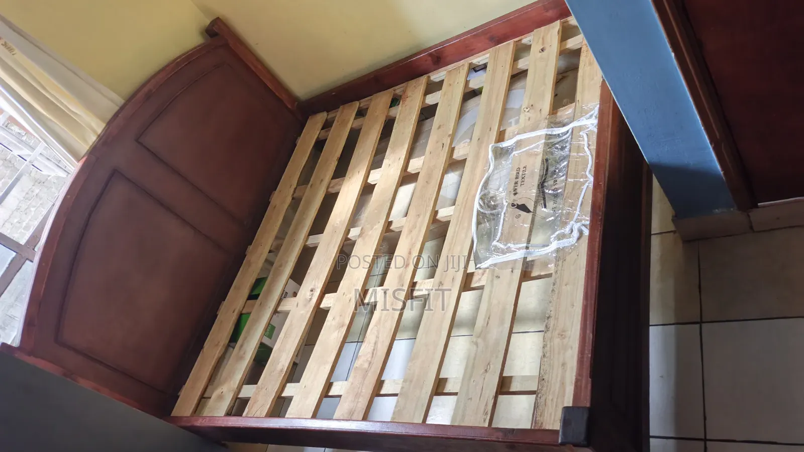 6*6 Hardwood Bed