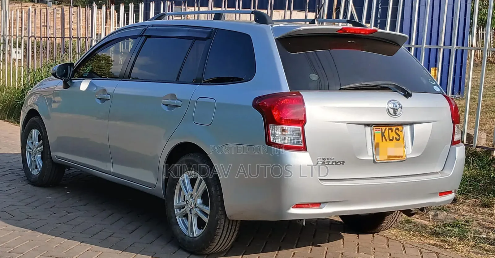 Toyota Corolla Fielder 2013 Silver