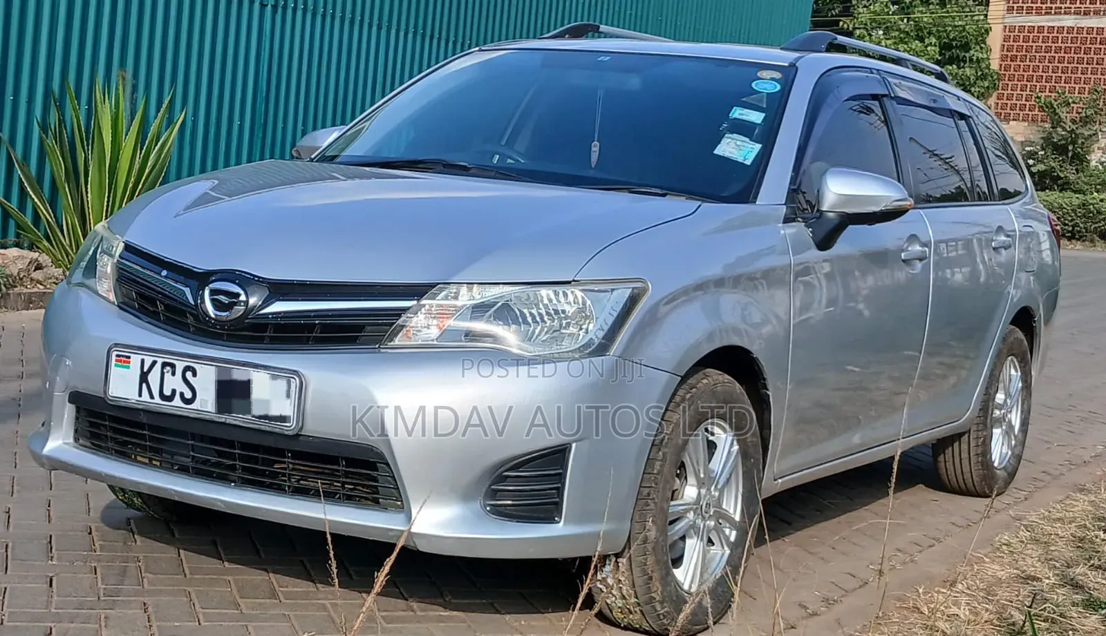 Toyota Corolla Fielder 2013 Silver