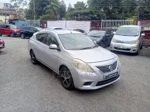 Nissan Latio 2014 Silver