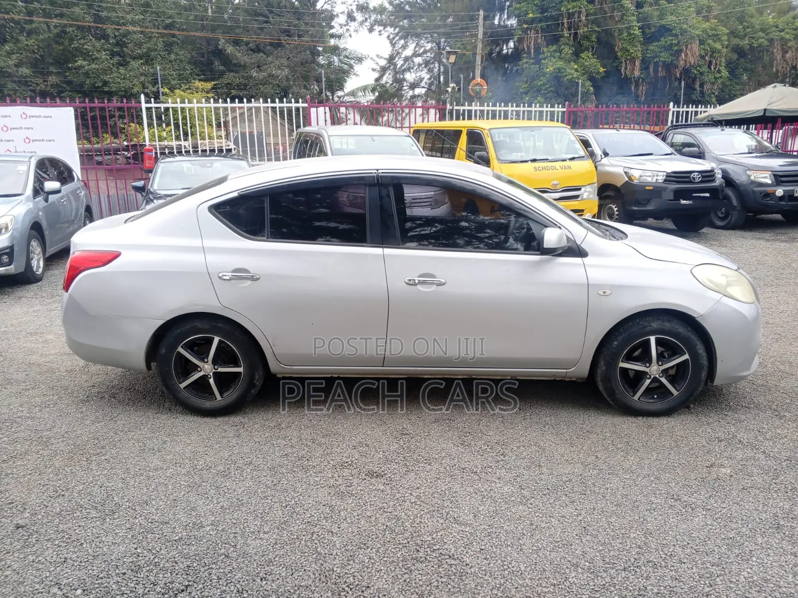 Nissan Latio 2014 Silver