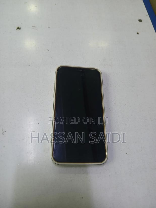 Apple iPhone X 256 GB White - main view