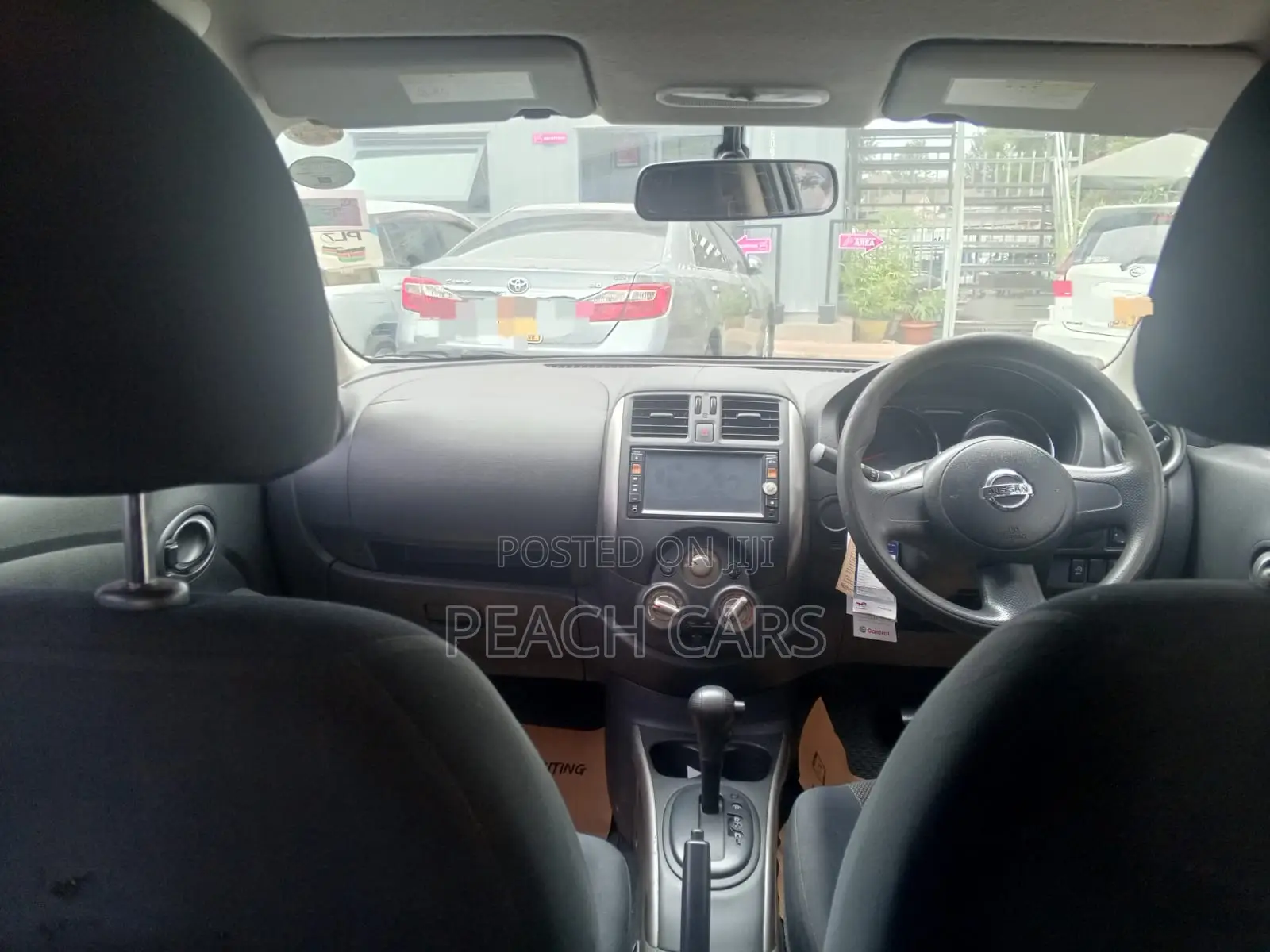 Nissan Latio 2014 Silver