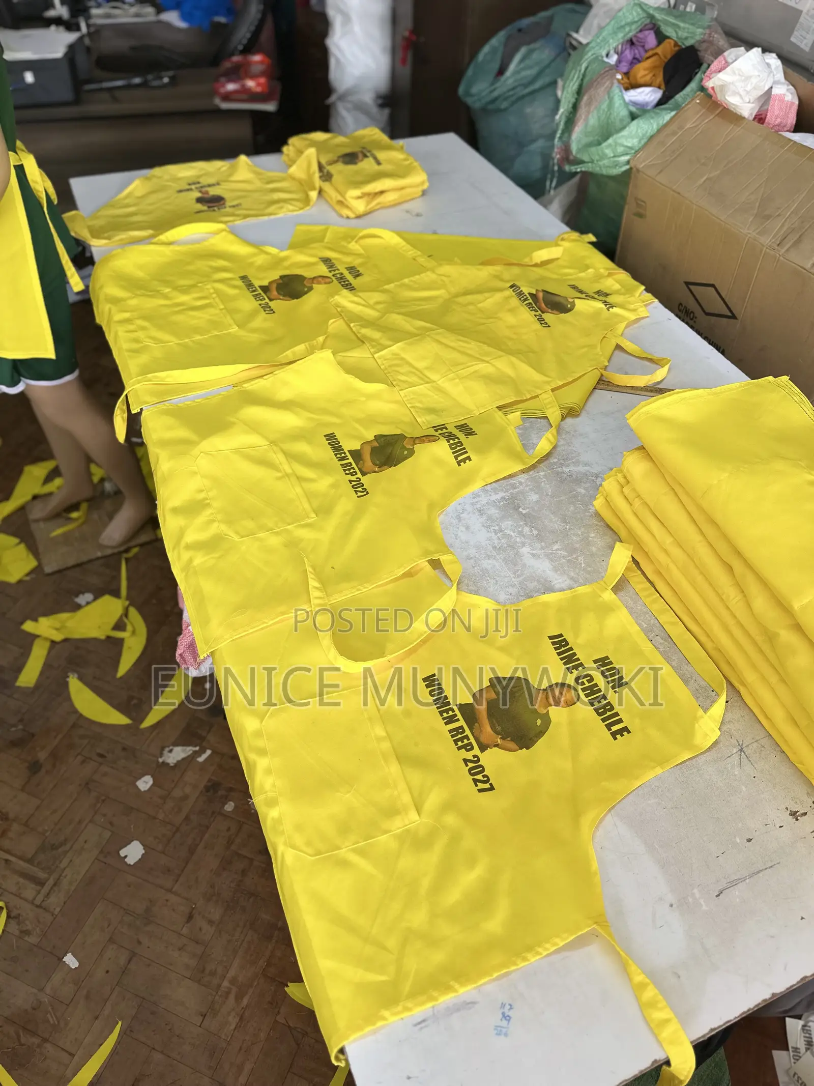 Aprons Branded for Campaigns