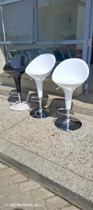 Modern Adjustable Bar Stool Nairobi – Swivel Kitchen Café Chair