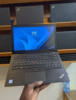 Laptop Lenovo ThinkPad X280 8GB Intel Core i5 SSHD (Hybrid) 256GB
