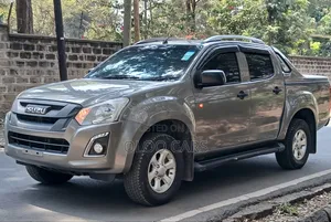 Isuzu D-MAX 2023 Silver