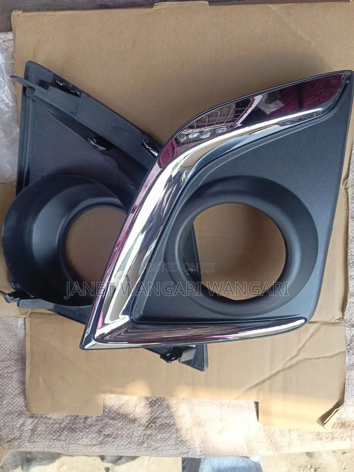 Foglight Cover ISUZU Dmax New Model
