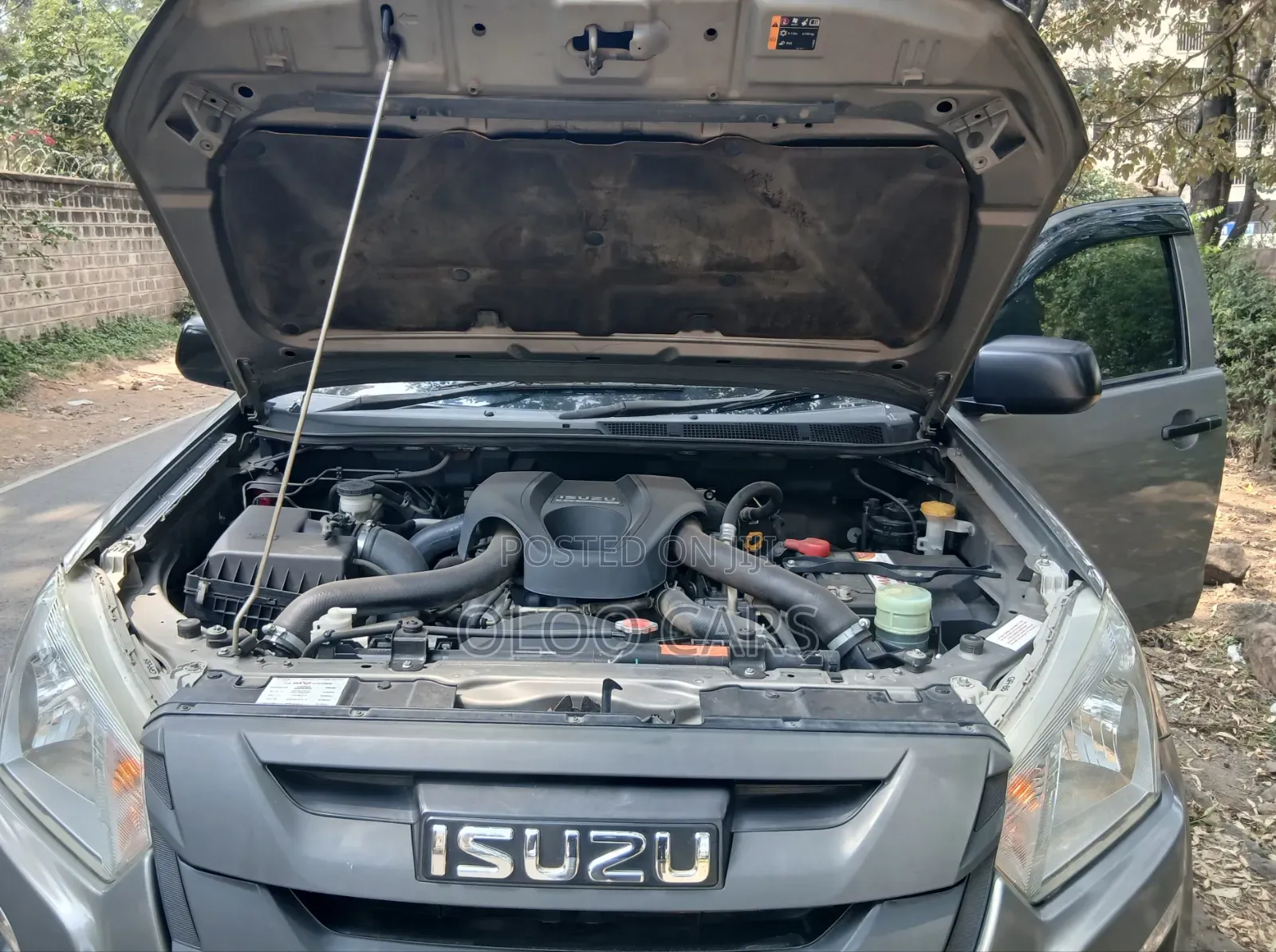 Isuzu D-MAX 2023 Silver