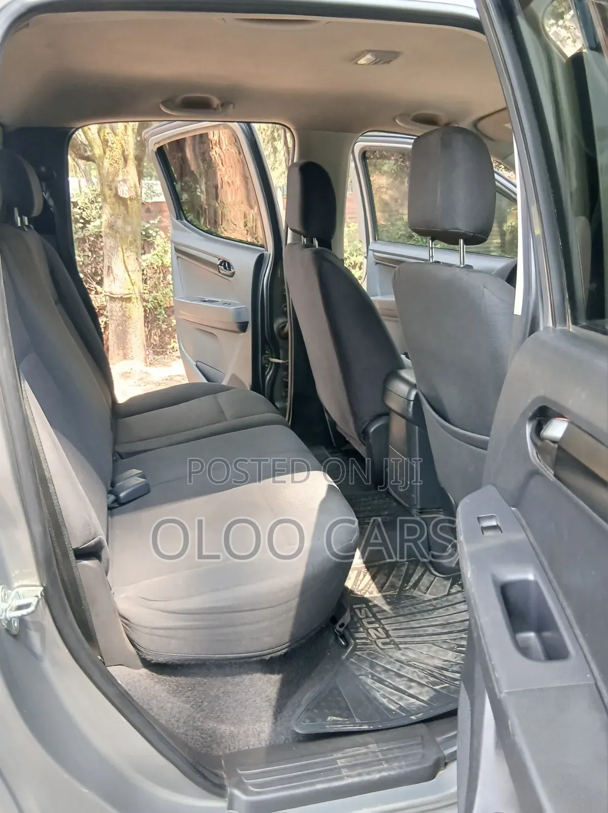 Isuzu D-MAX 2023 Silver