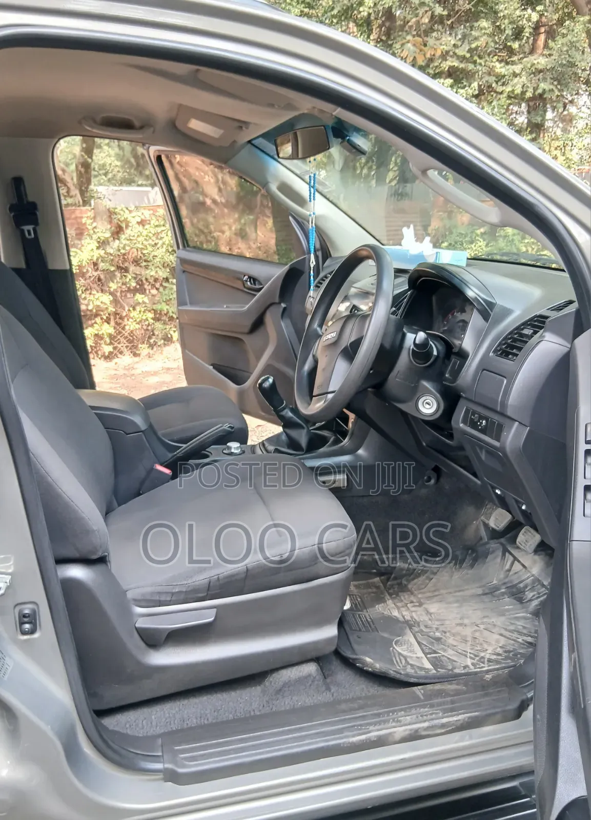 Isuzu D-MAX 2023 Silver