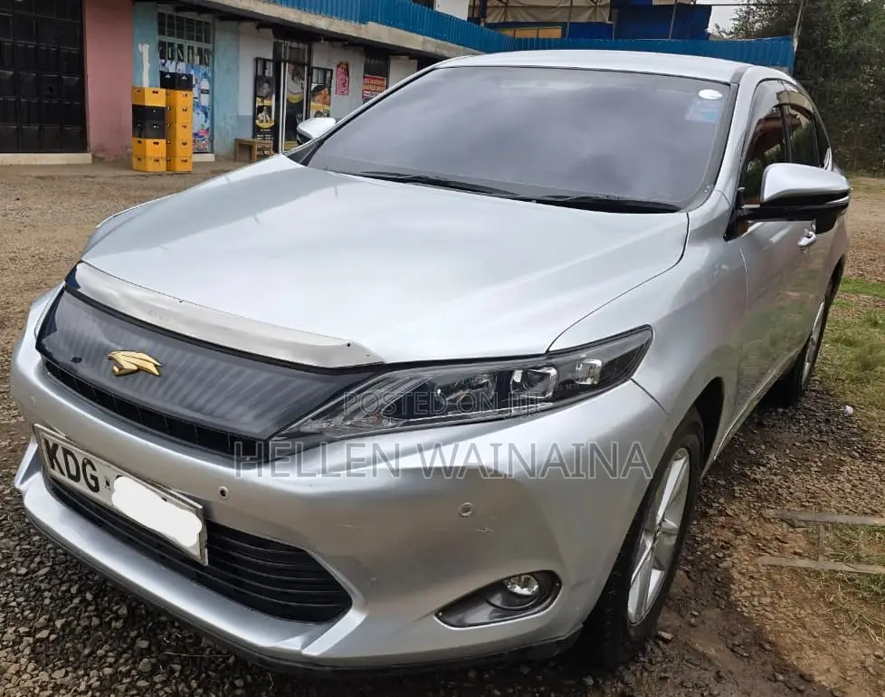 Toyota Harrier 2015 Silver