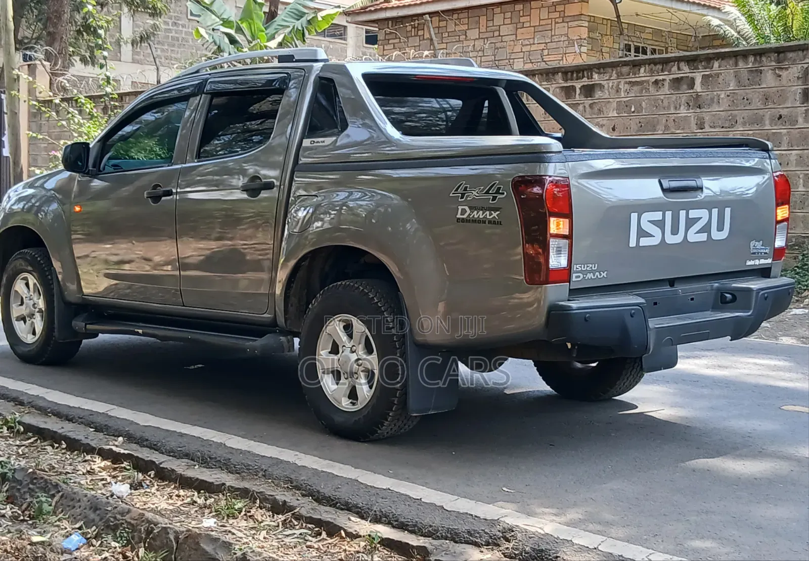 Isuzu D-MAX 2023 Silver