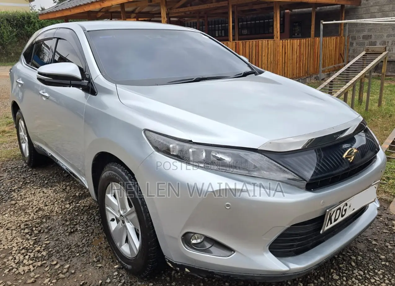 Toyota Harrier 2015 Silver