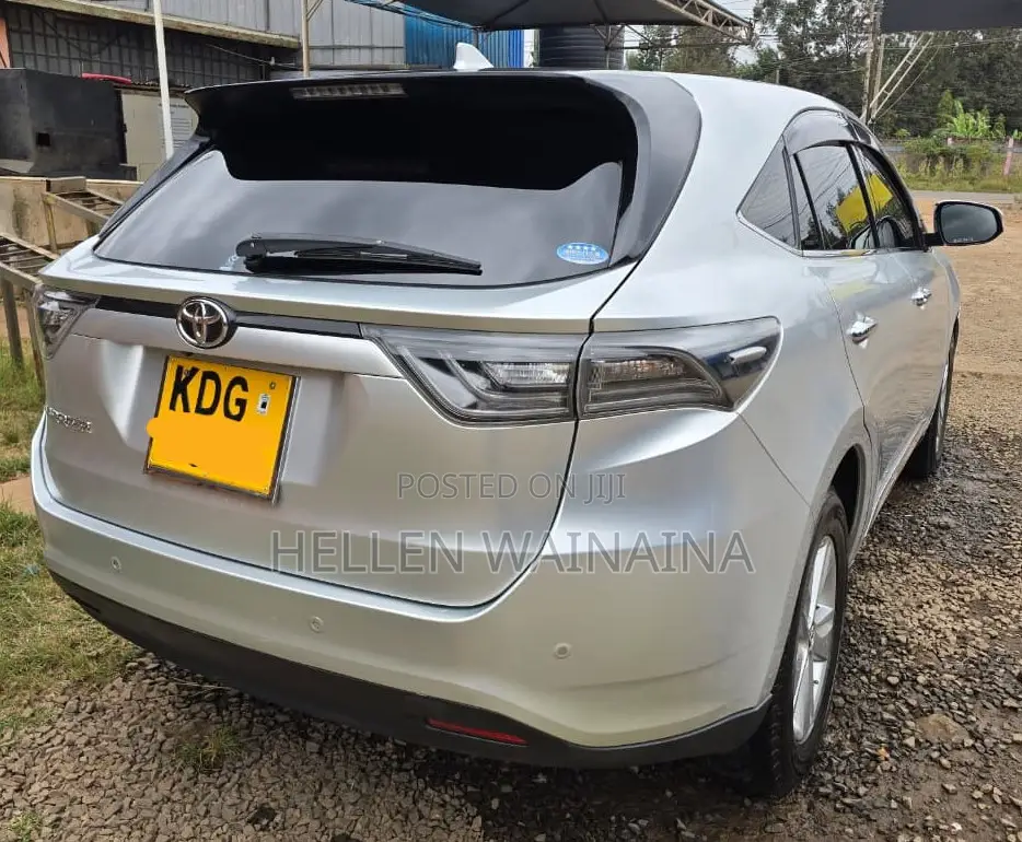 Toyota Harrier 2015 Silver