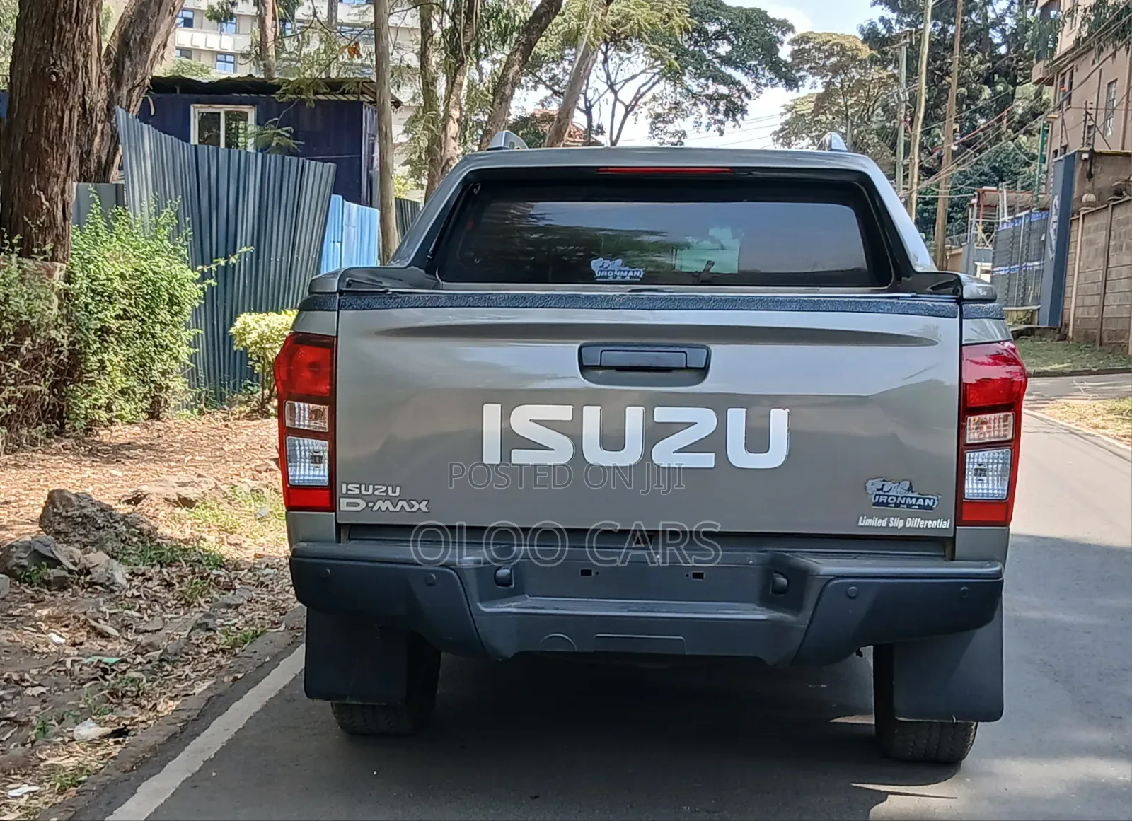 Isuzu D-MAX 2023 Silver