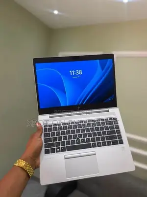 Laptop HP EliteBook 745 G6 8GB AMD Ryzen 5 SSD 256GB