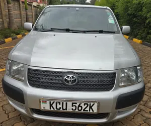 Toyota Succeed 2013 Silver