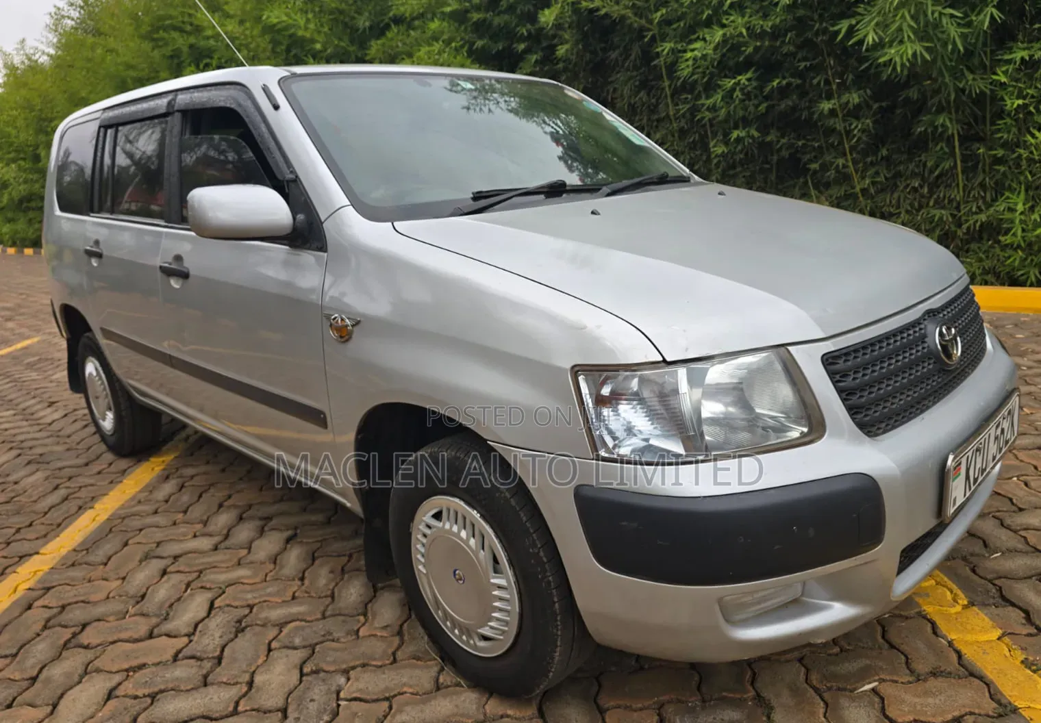 Toyota Succeed 2013 Silver