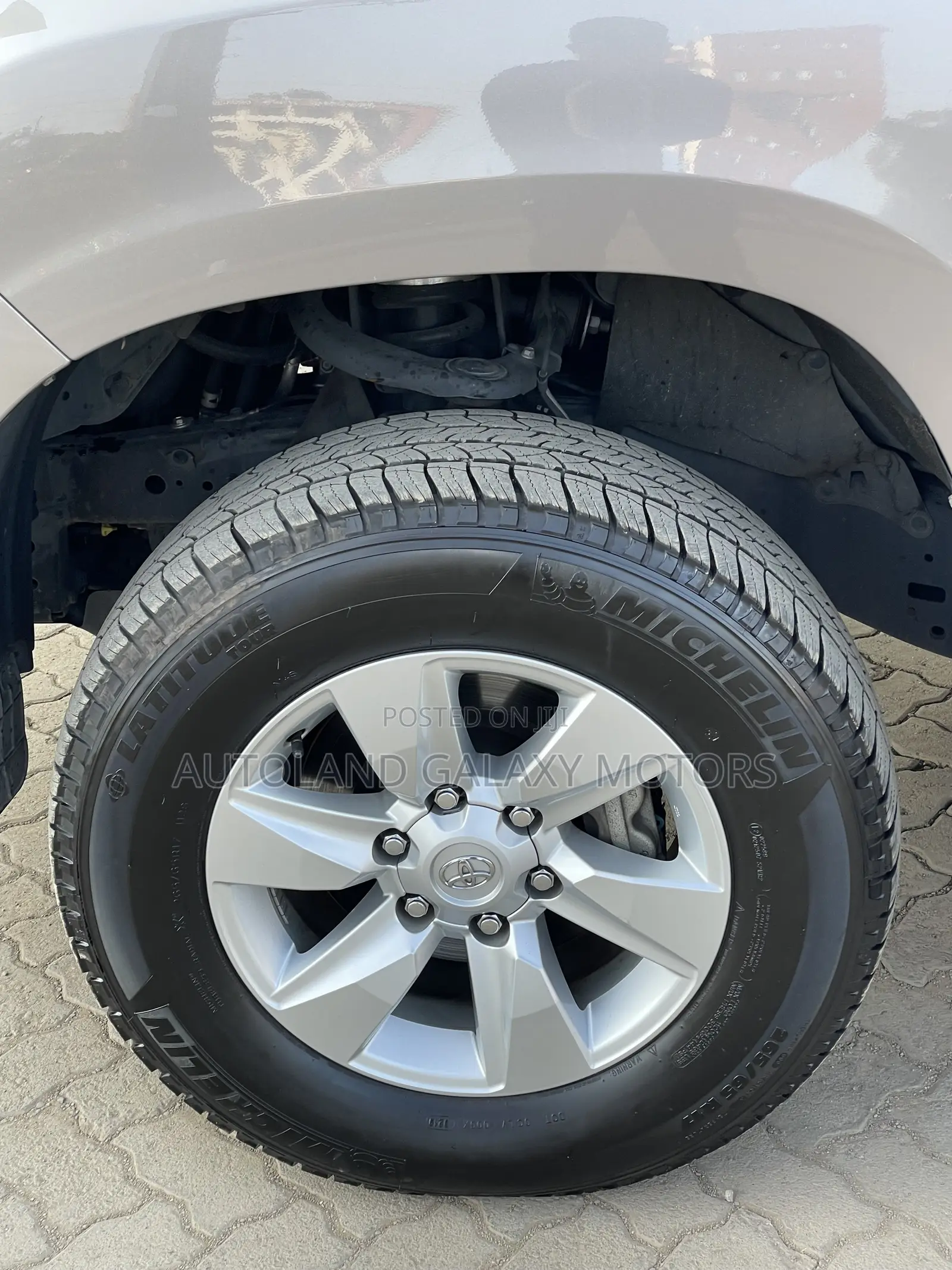 Toyota Land Cruiser Prado 2019 Gold
