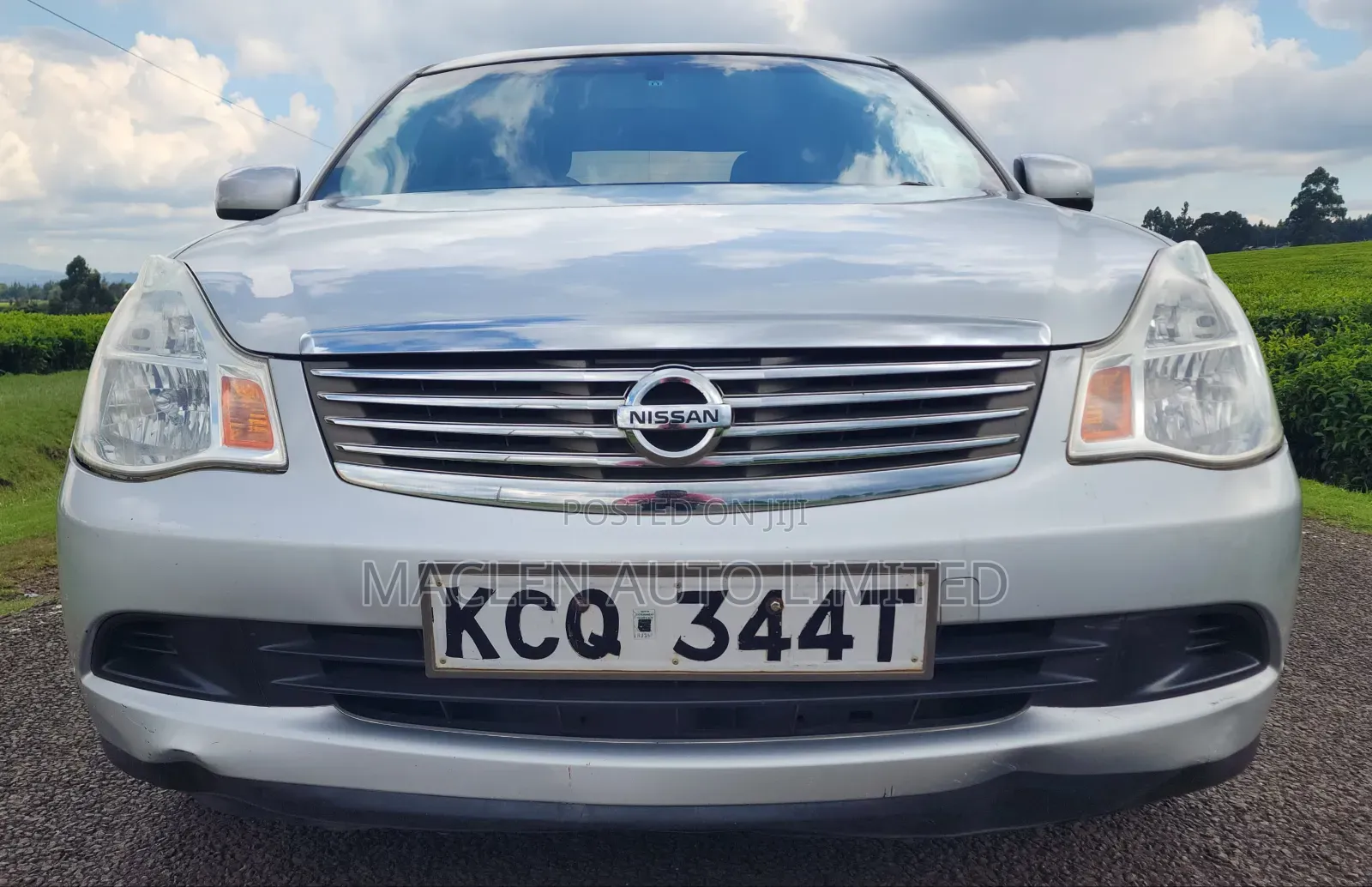 Nissan Bluebird 2011 Silver