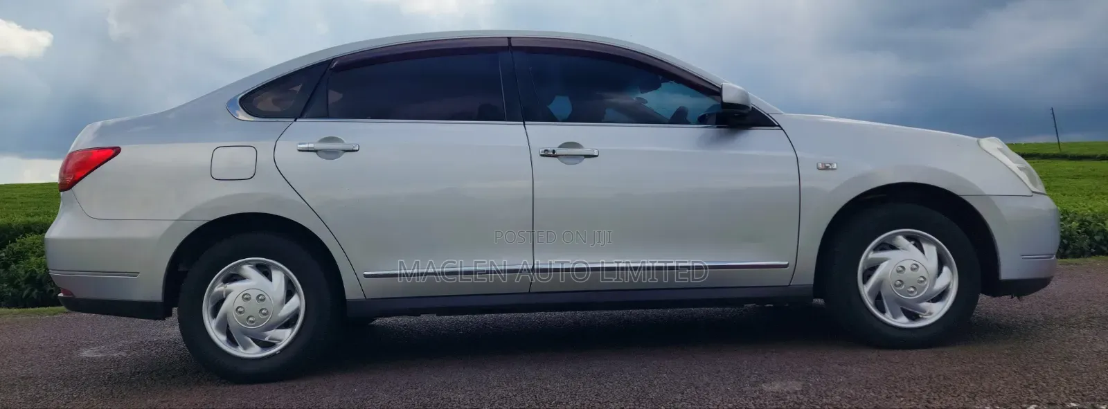 Nissan Bluebird 2011 Silver