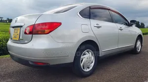 Nissan Bluebird 2011 Silver
