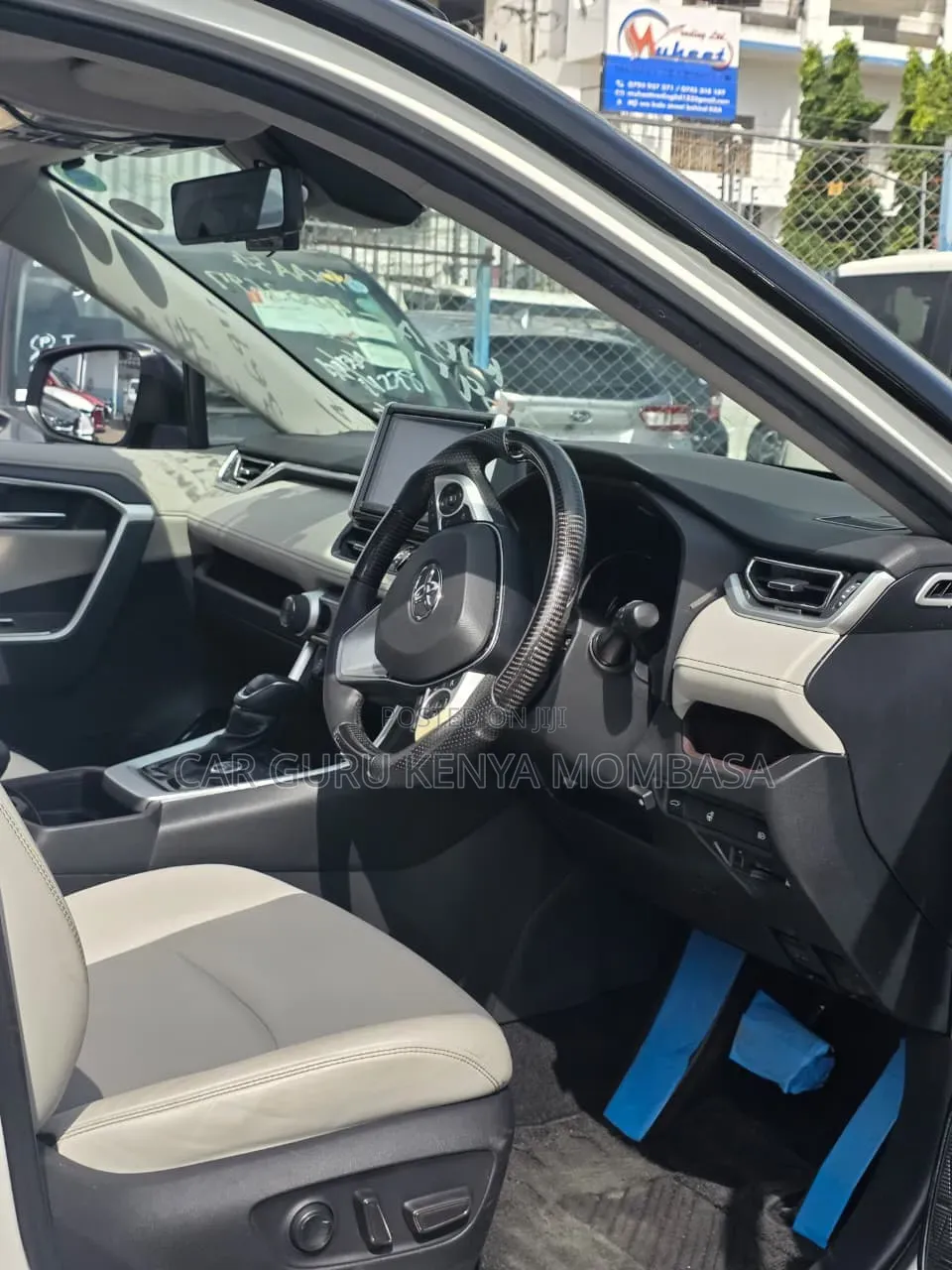 Toyota RAV4 2019 White