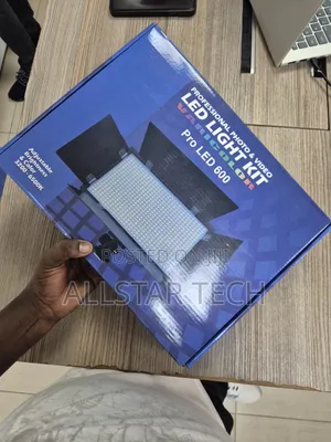 Professional LED 600 Video Light Kit