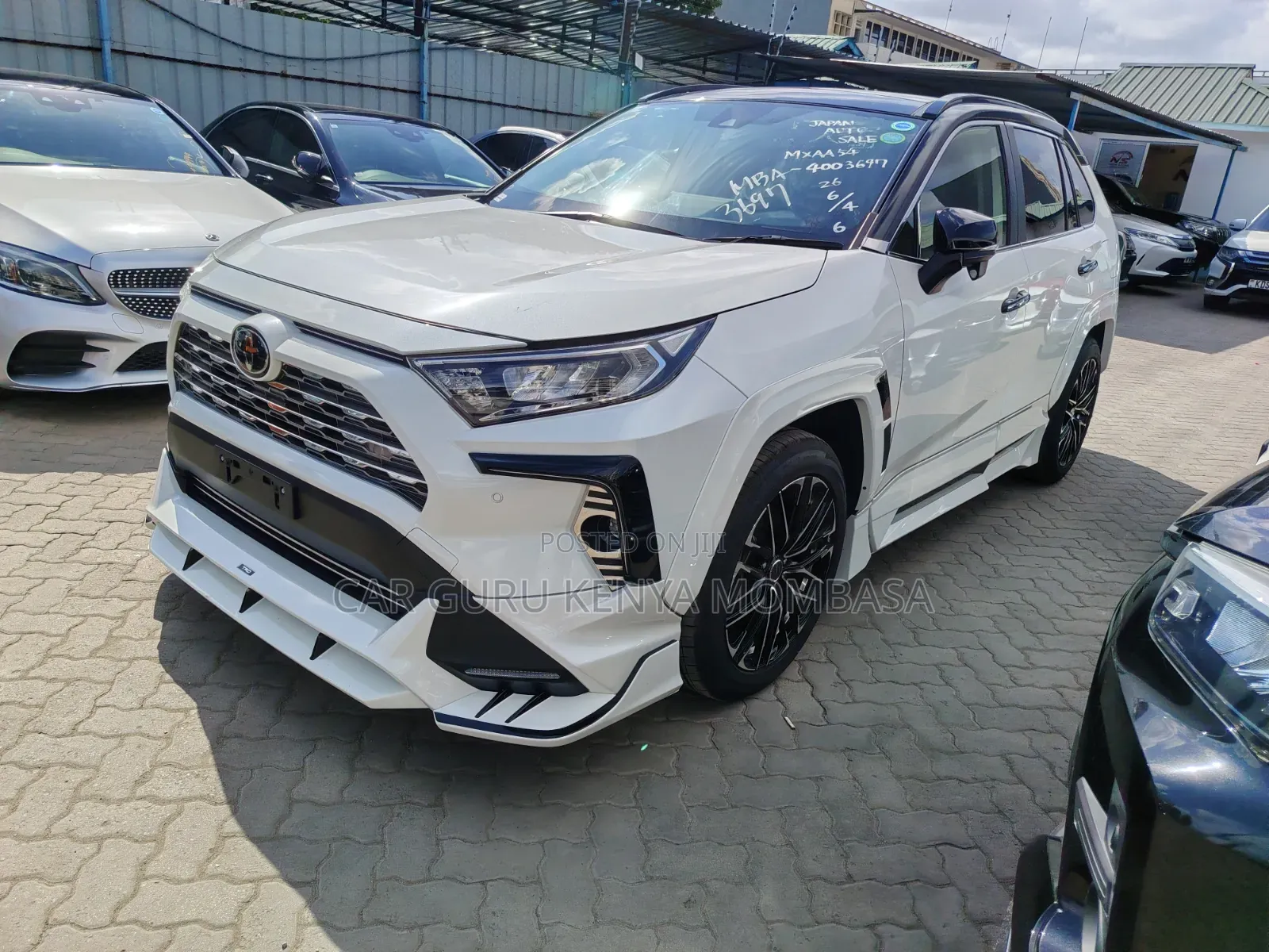 Toyota RAV4 2019 White