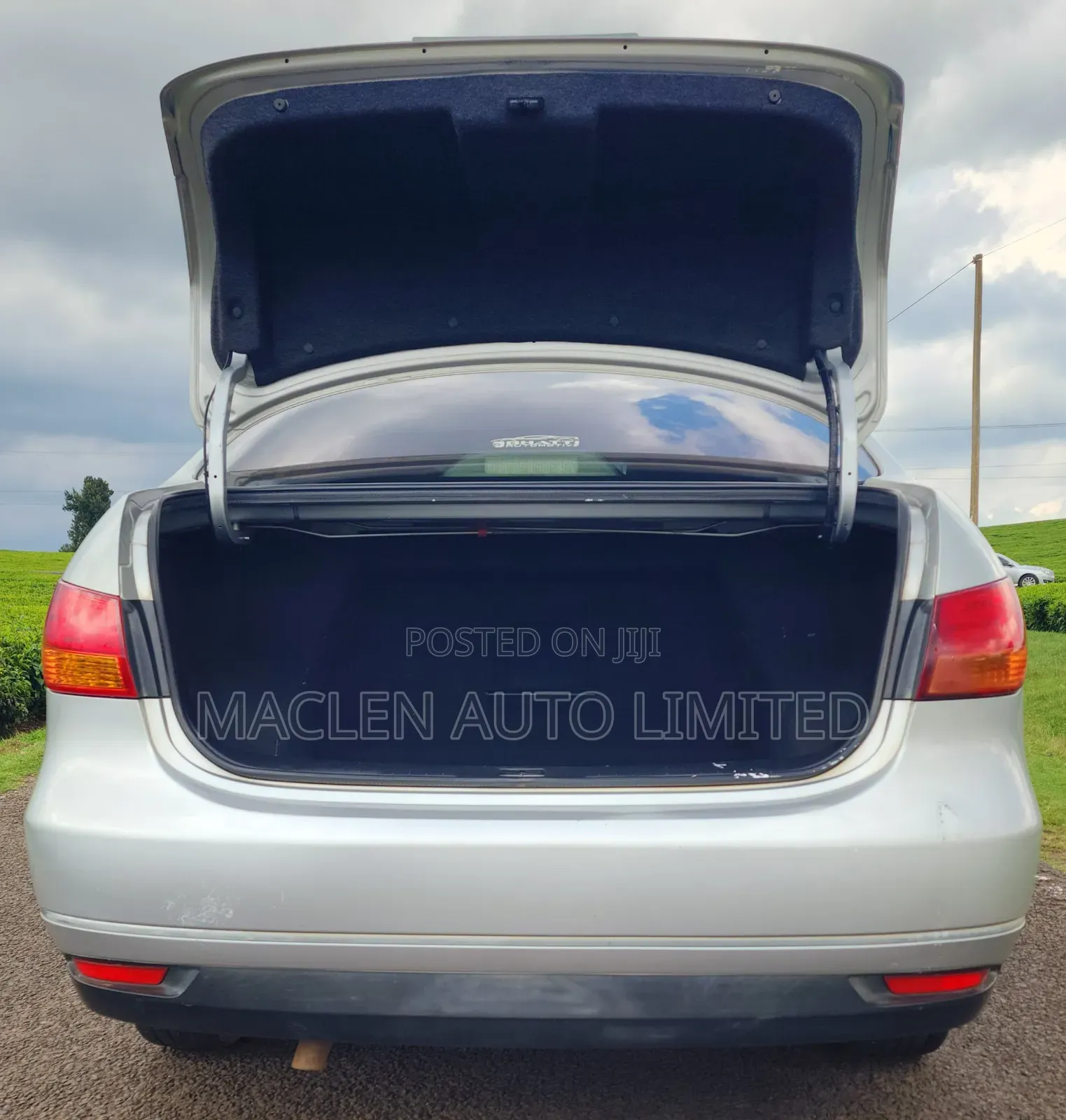 Nissan Bluebird 2011 Silver