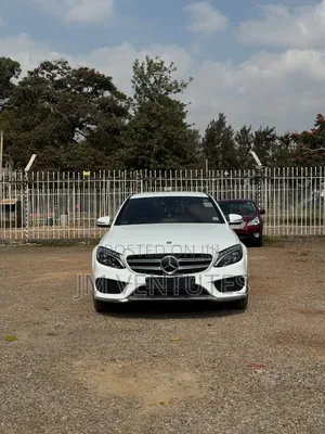 Mercedes-Benz C200 2014 White