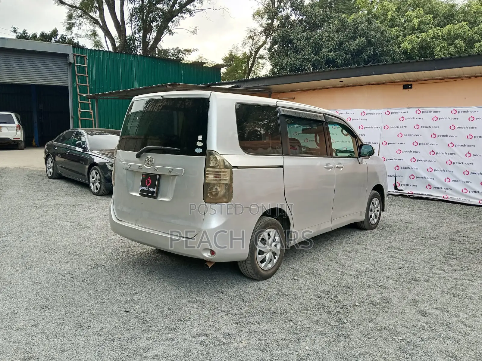 Toyota Voxy 2008 Silver