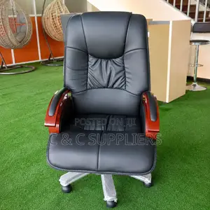 Reclining Leather Manager's Chair.