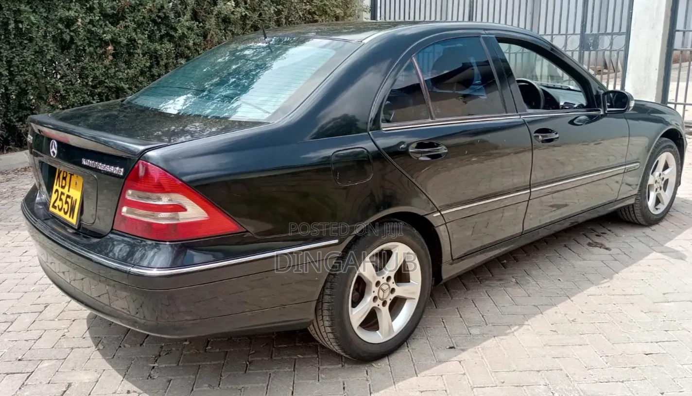 Mercedes-Benz C230 2005 Black