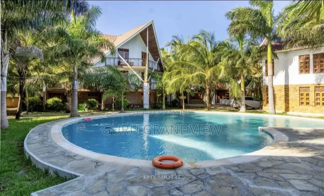 Diani 2bedroom Airbnb Walking to Beach