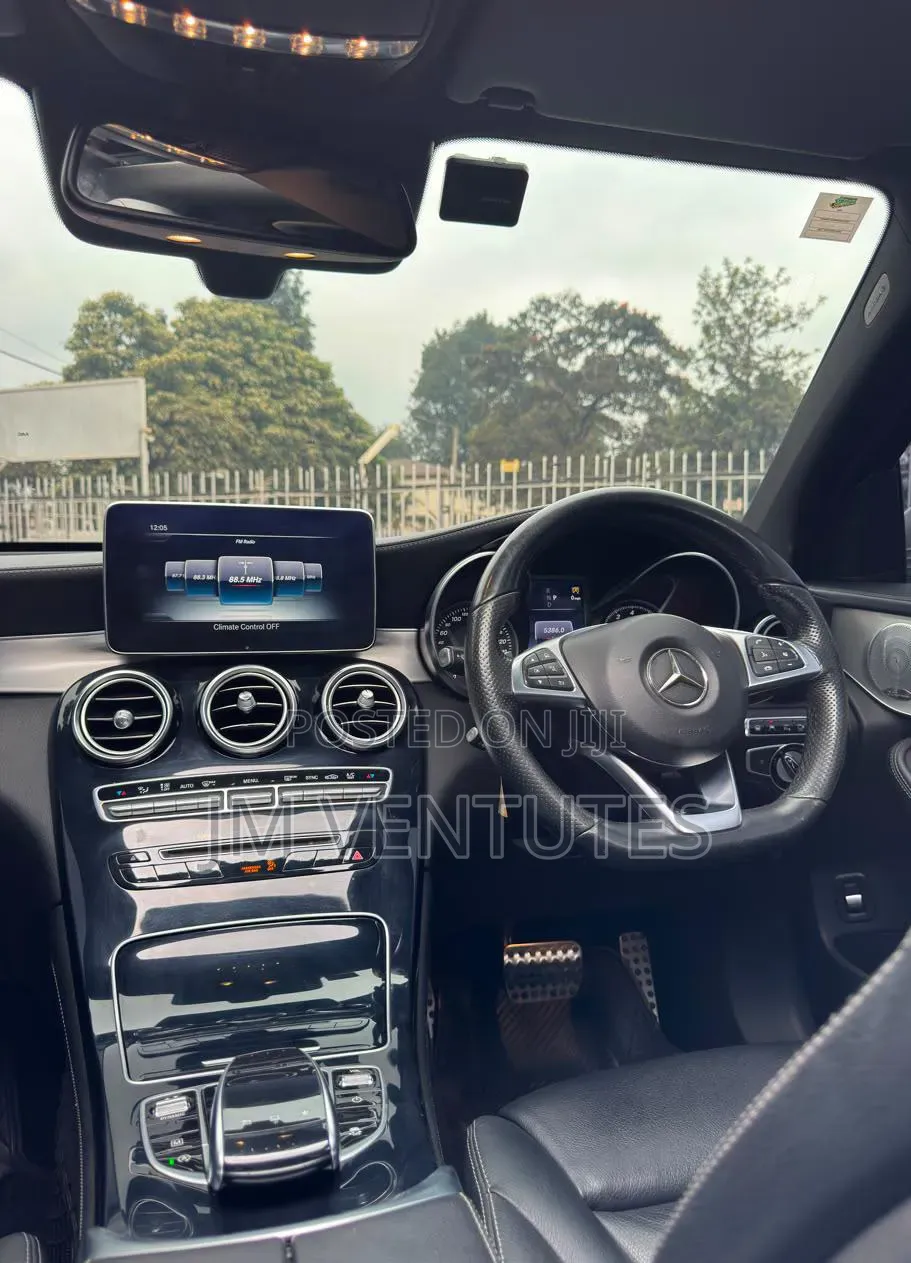 Mercedes-Benz C200 2014 White