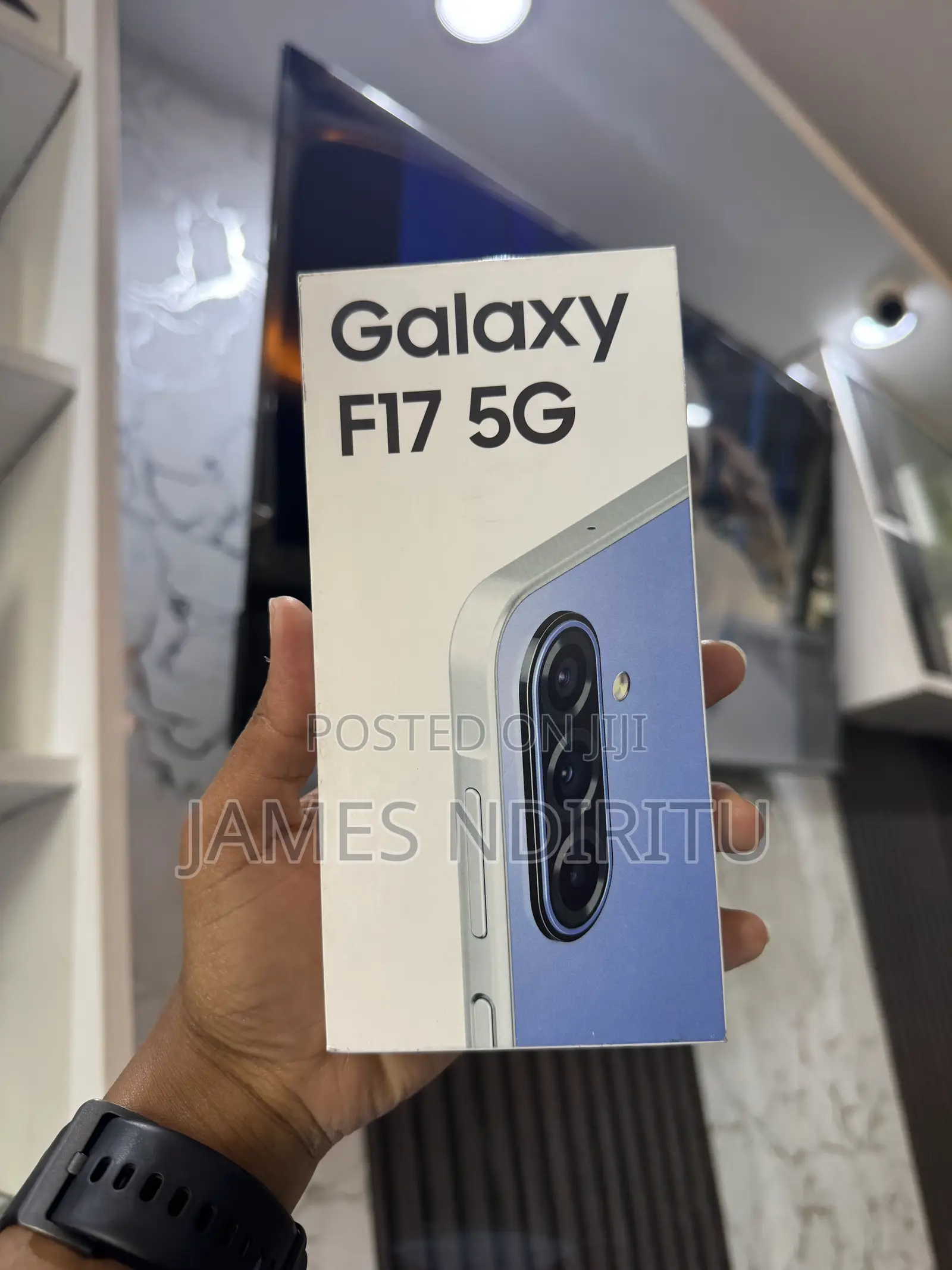 New Samsung Galaxy F17 5G 128 GB Purple