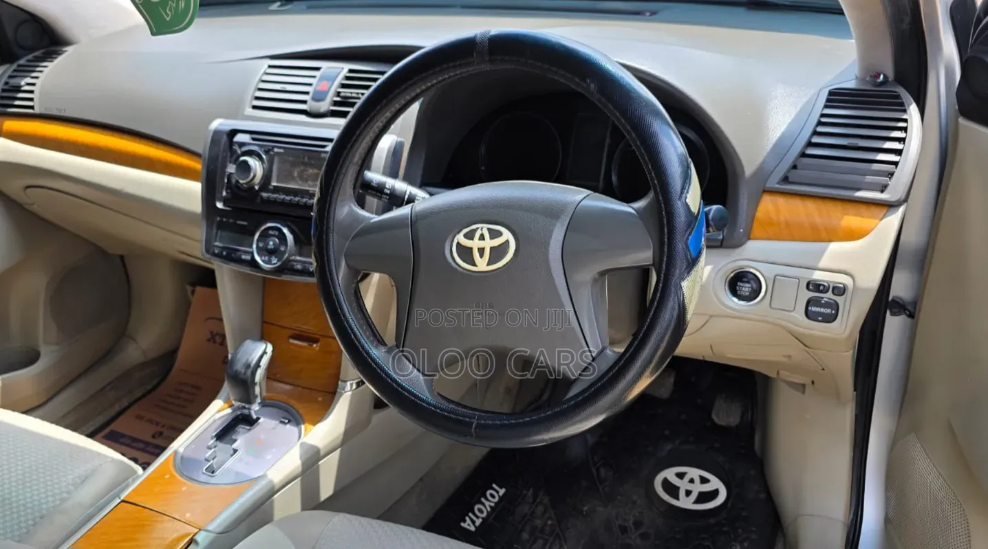 Toyota Premio 2010 Silver