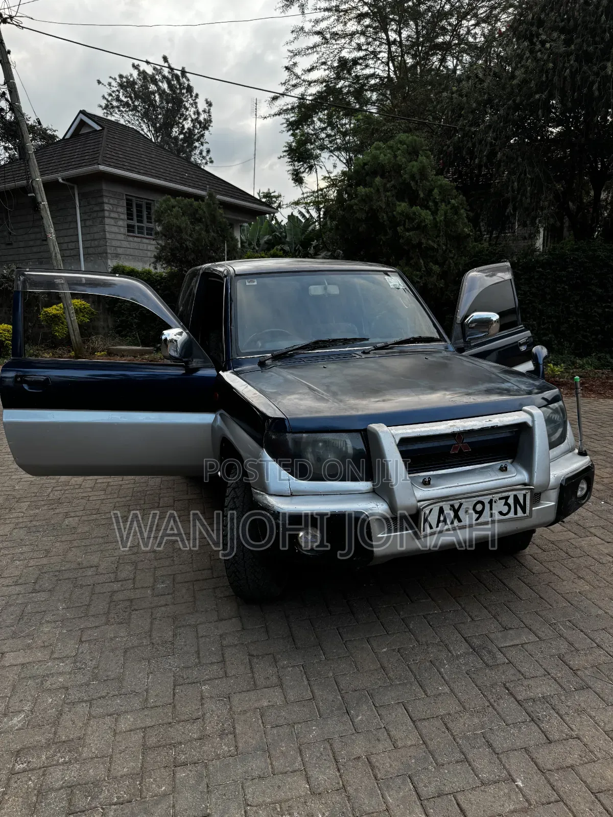 Mitsubishi Pajero IO 1999 Blue