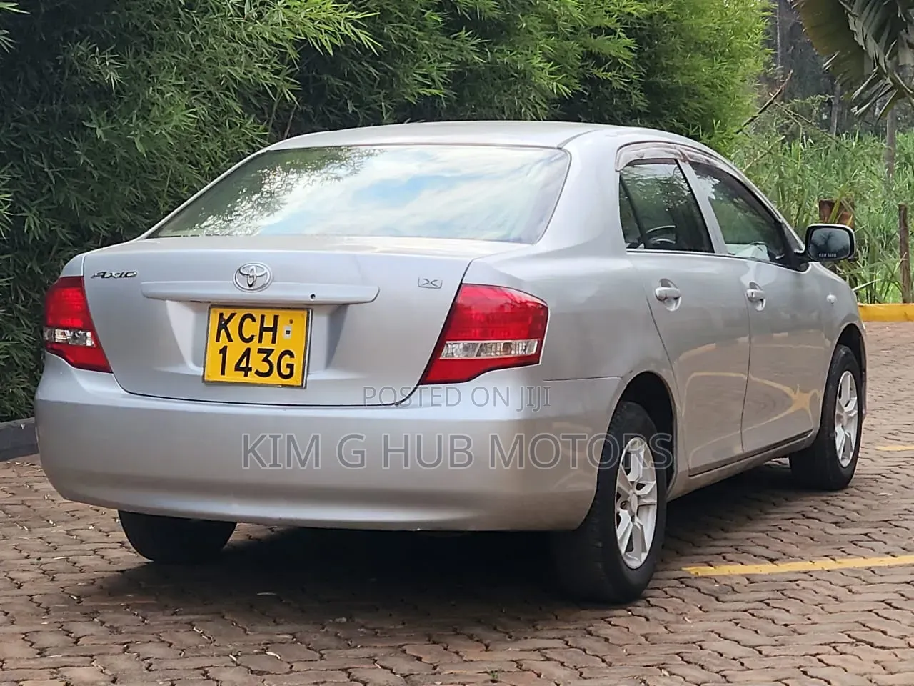 Toyota Axio 2010 Silver