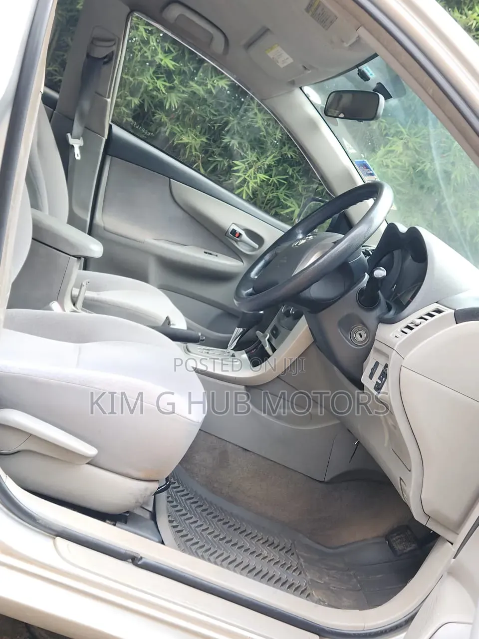 Toyota Axio 2010 Silver