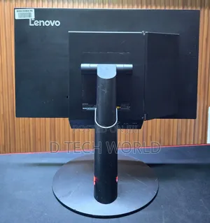 Desktop Computer Lenovo ThinkCentre M715 8GB AMD Ryzen 5 SSD 256GB